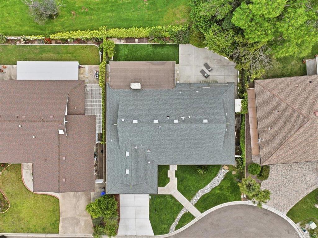 1071 La Reina Drive