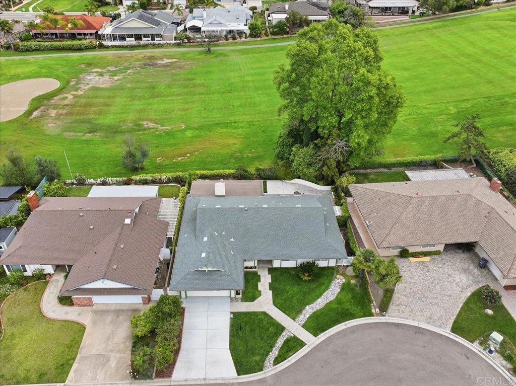 1071 La Reina Drive