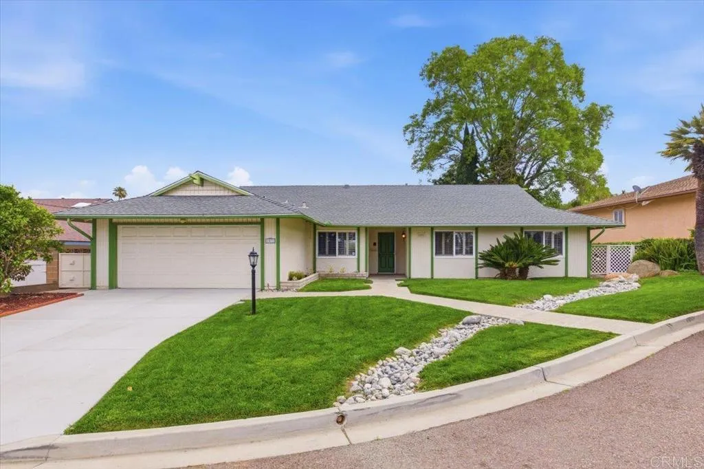 1071 La Reina Drive