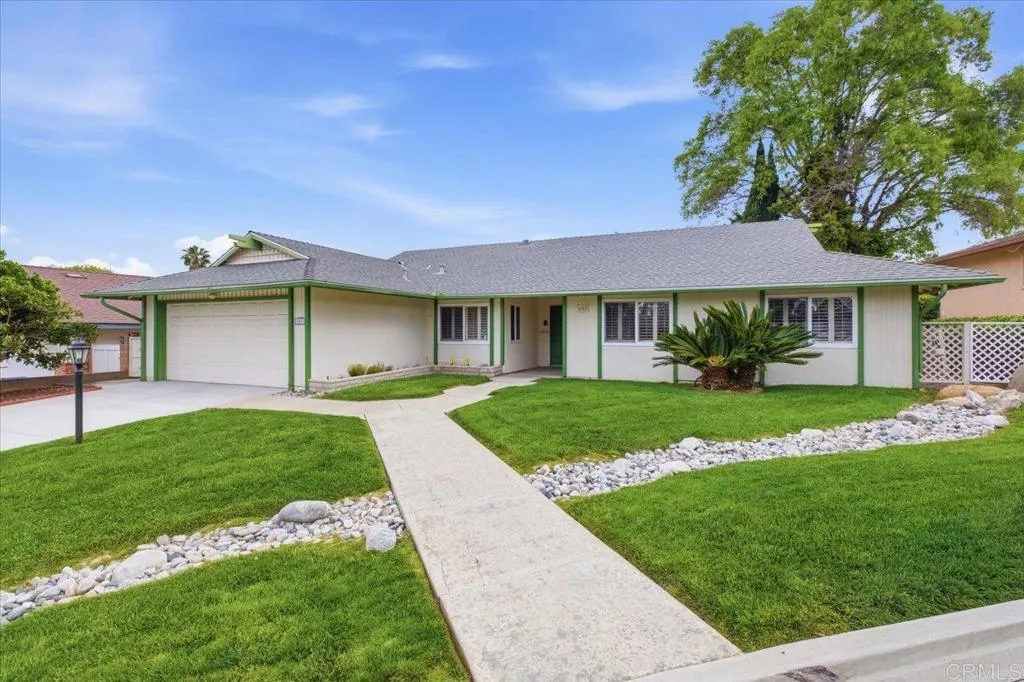 1071 La Reina Drive