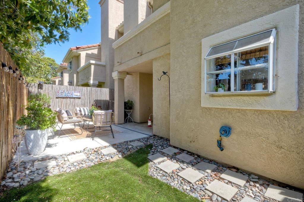 407 Sea Cliff Way