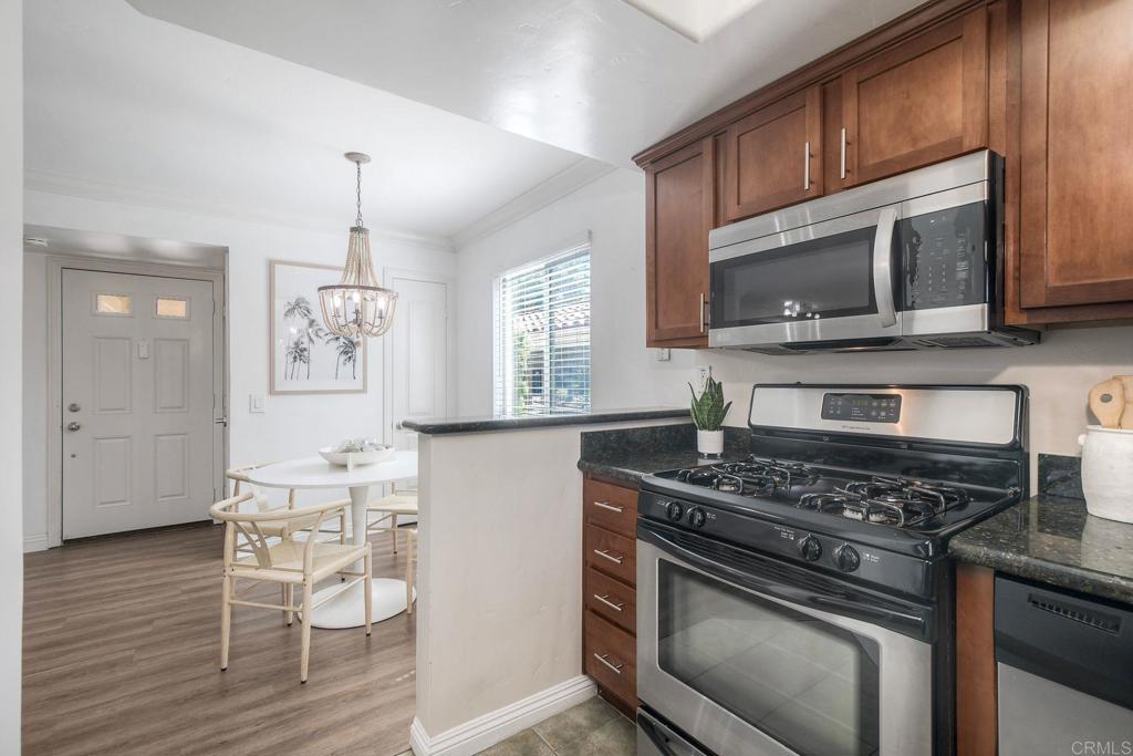 407 Sea Cliff Way