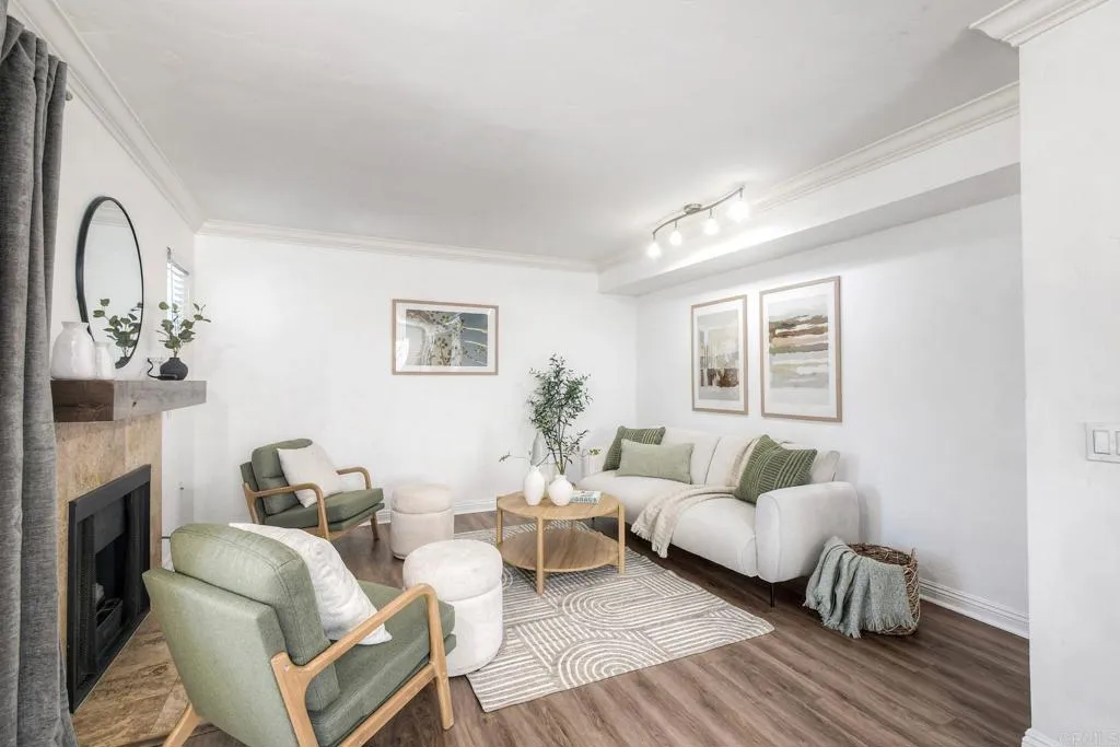 407 Sea Cliff Way