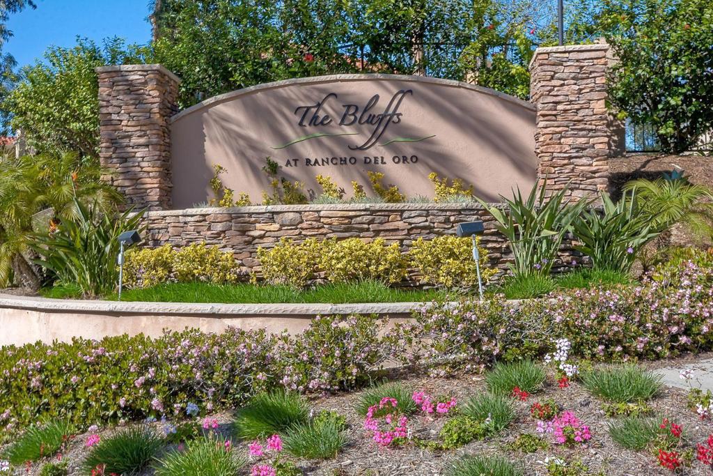 407 Sea Cliff Way