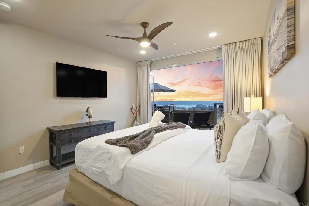 700 S The Strand Unit 102