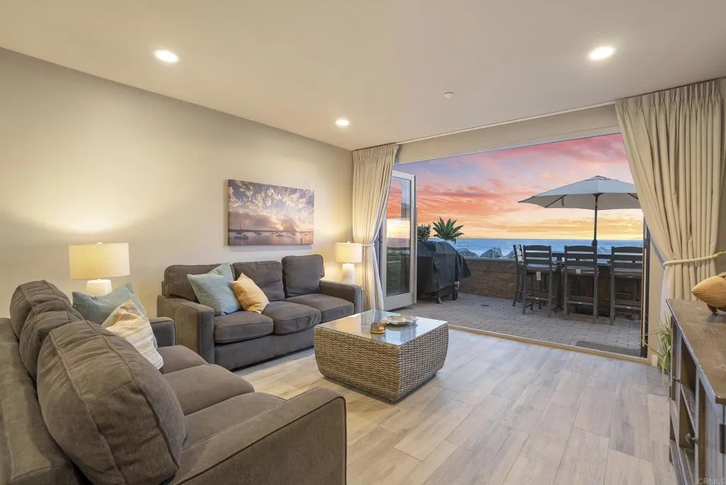 700 S The Strand Unit 102