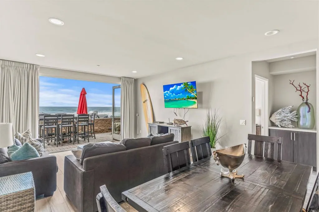 700 S The Strand Unit 102