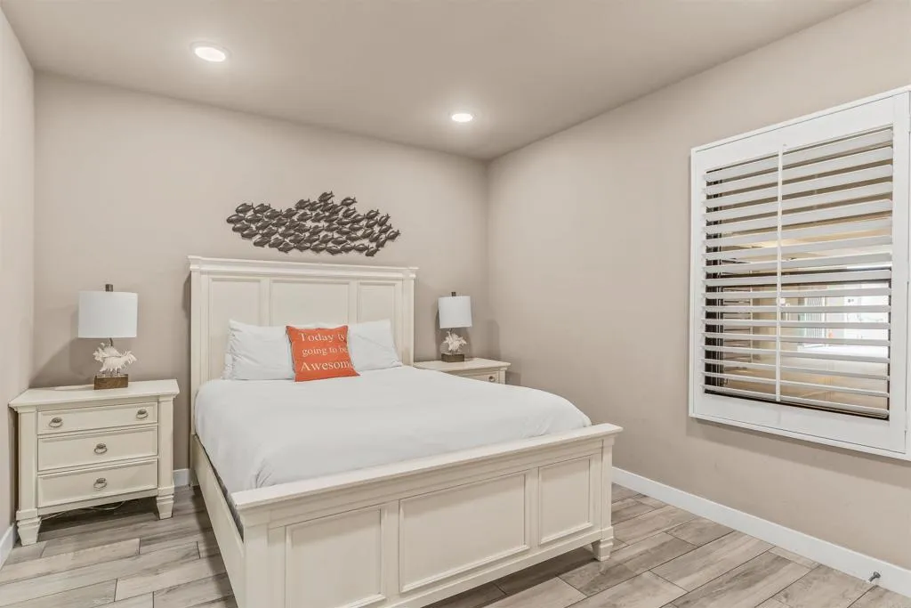 700 S The Strand Unit 102