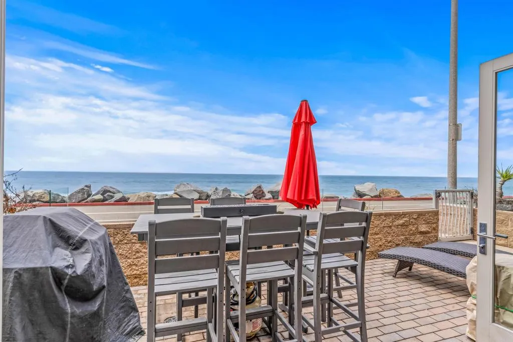 700 S The Strand Unit 102