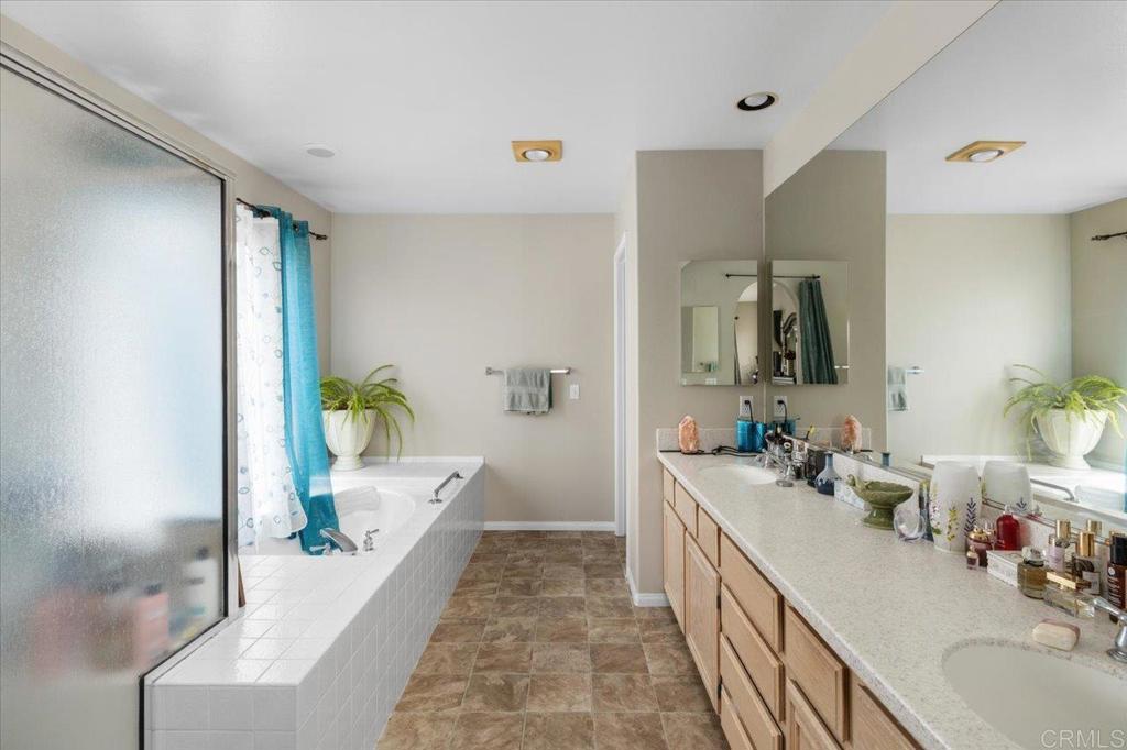 5013 Sunrose Court