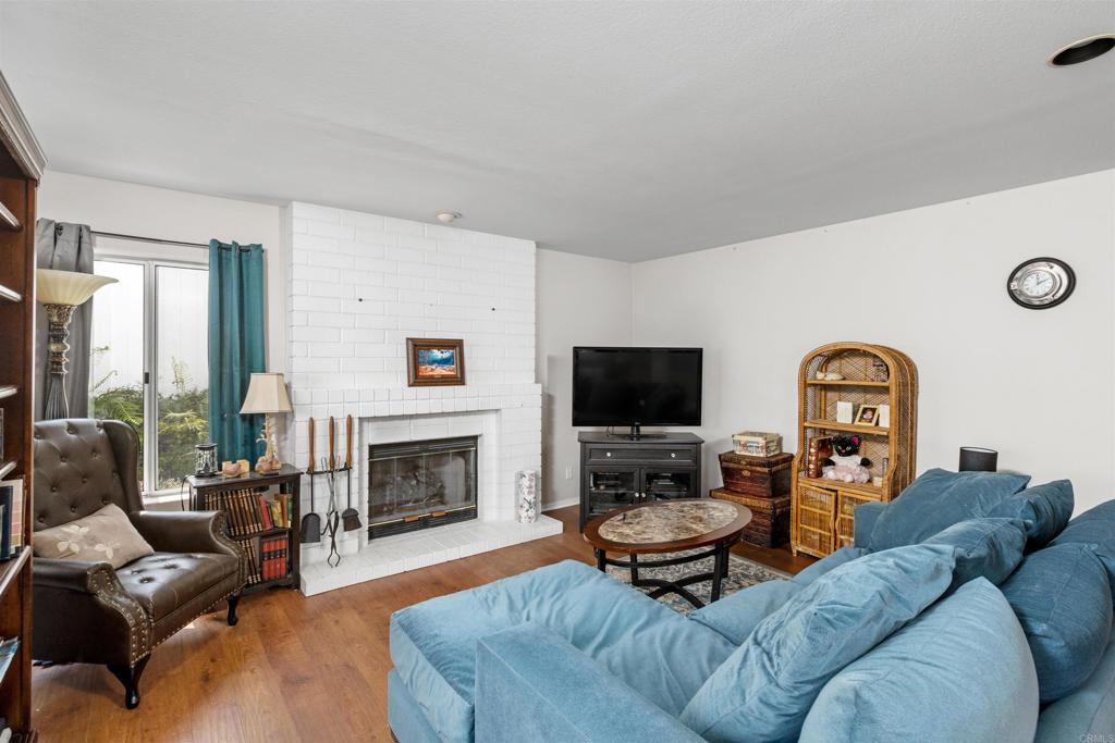 5013 Sunrose Court