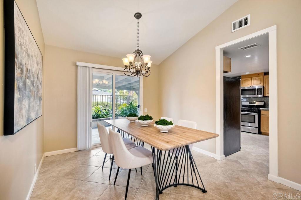 1035 Bridle Path Way