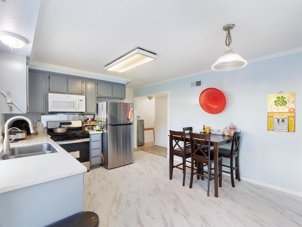 5226 Marigot Place