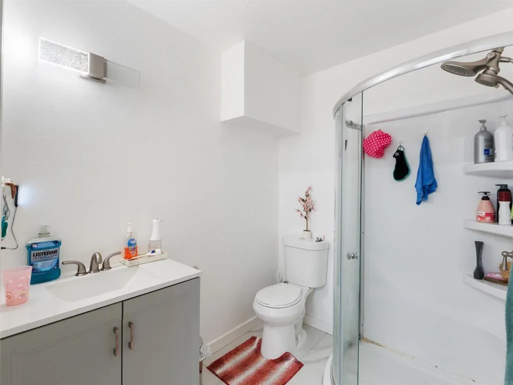 5226 Marigot Place
