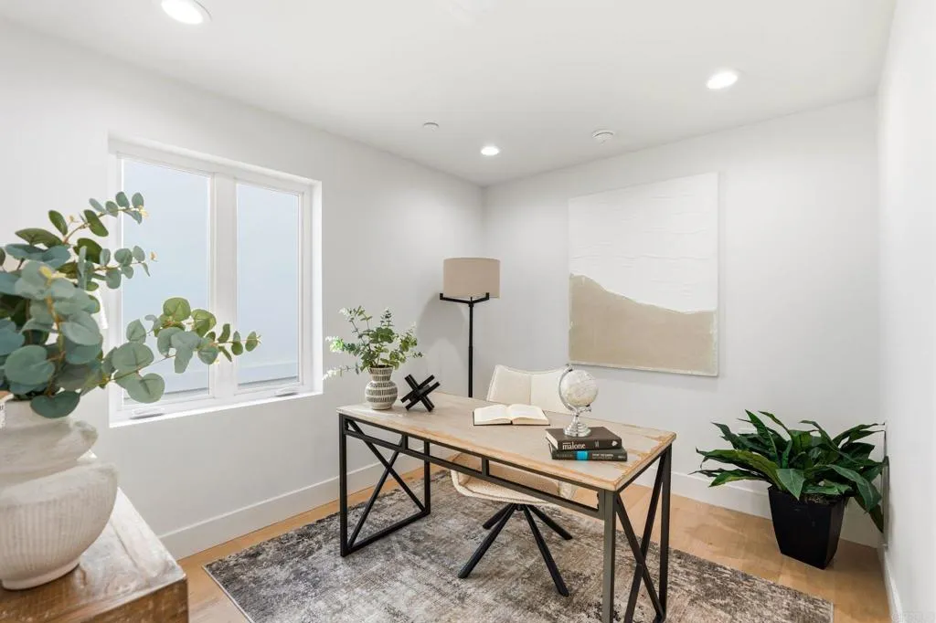 212 S Pacific Street