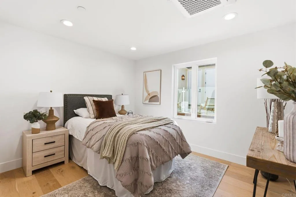 212 S Pacific Street