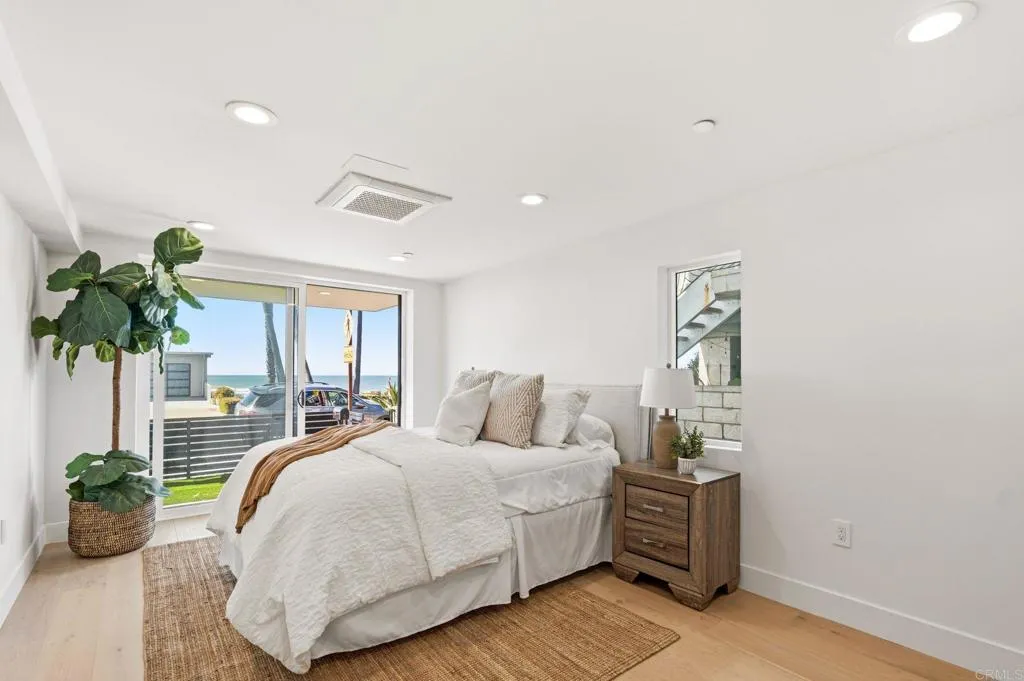 212 S Pacific Street