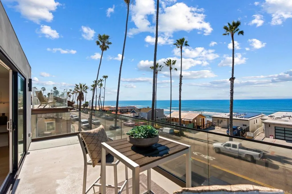 212 S Pacific Street