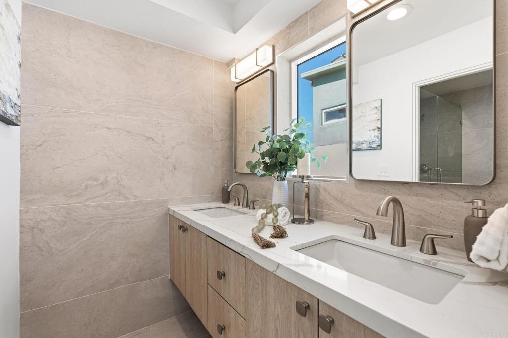 212 214 S Pacific Street