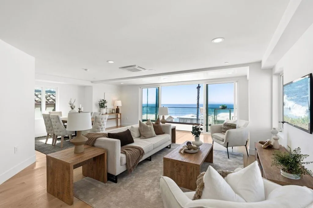 212 S Pacific Street