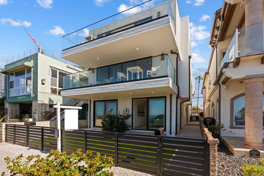 212 214 S Pacific Street