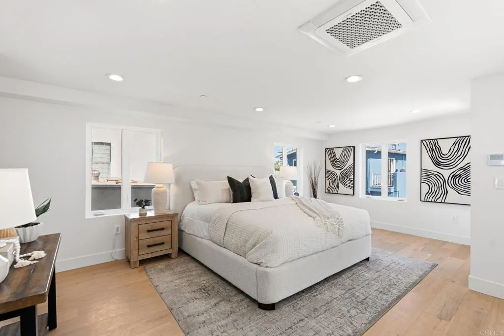 212 S Pacific Street