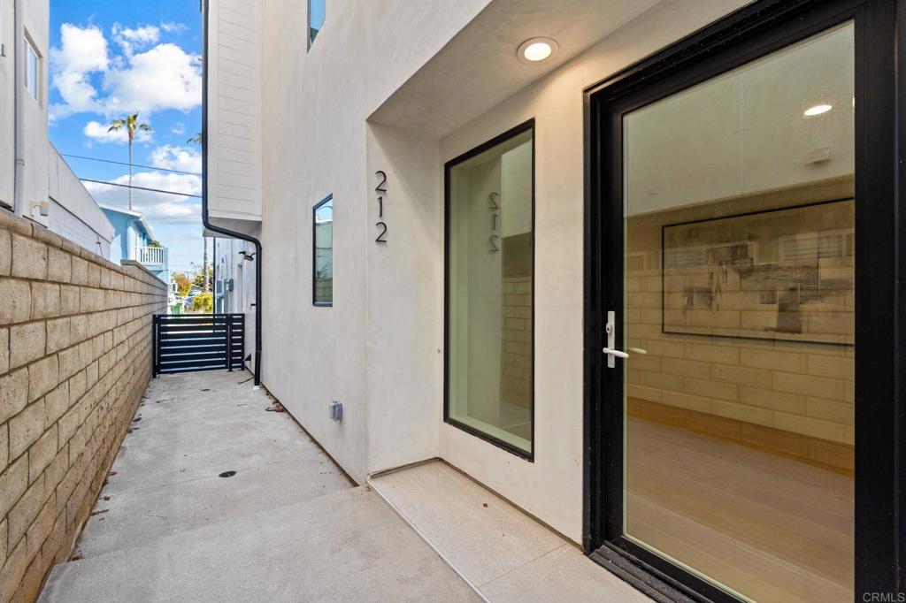 212 214 S Pacific Street