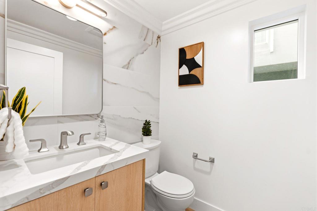 212 214 S Pacific Street