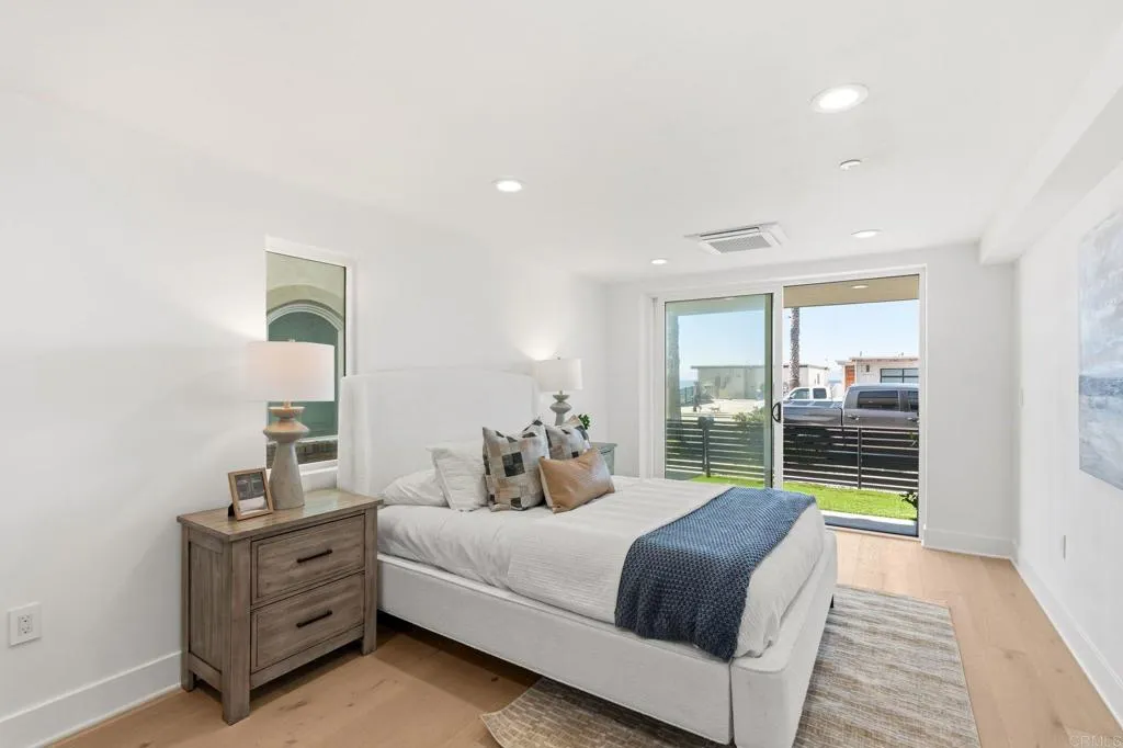 212 S Pacific Street