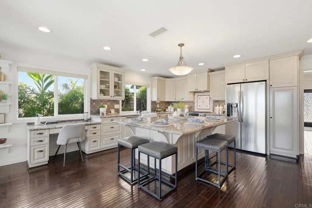 3989 Syme Drive