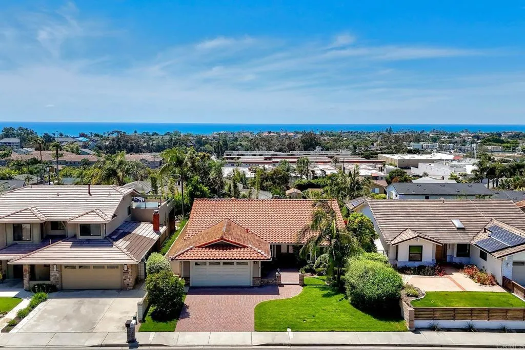 3989 Syme Drive