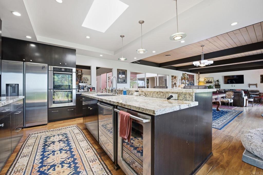 2106 Vista Grande Drive