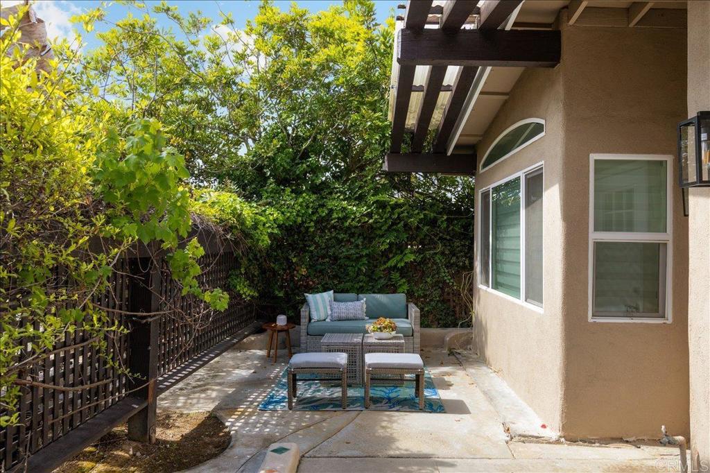 248 Coneflower Street