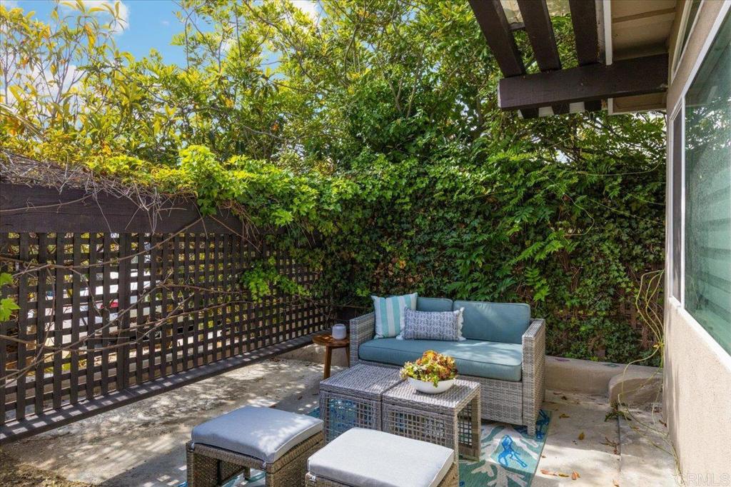 248 Coneflower Street