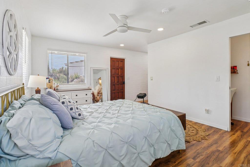 2068 Camino Culebra