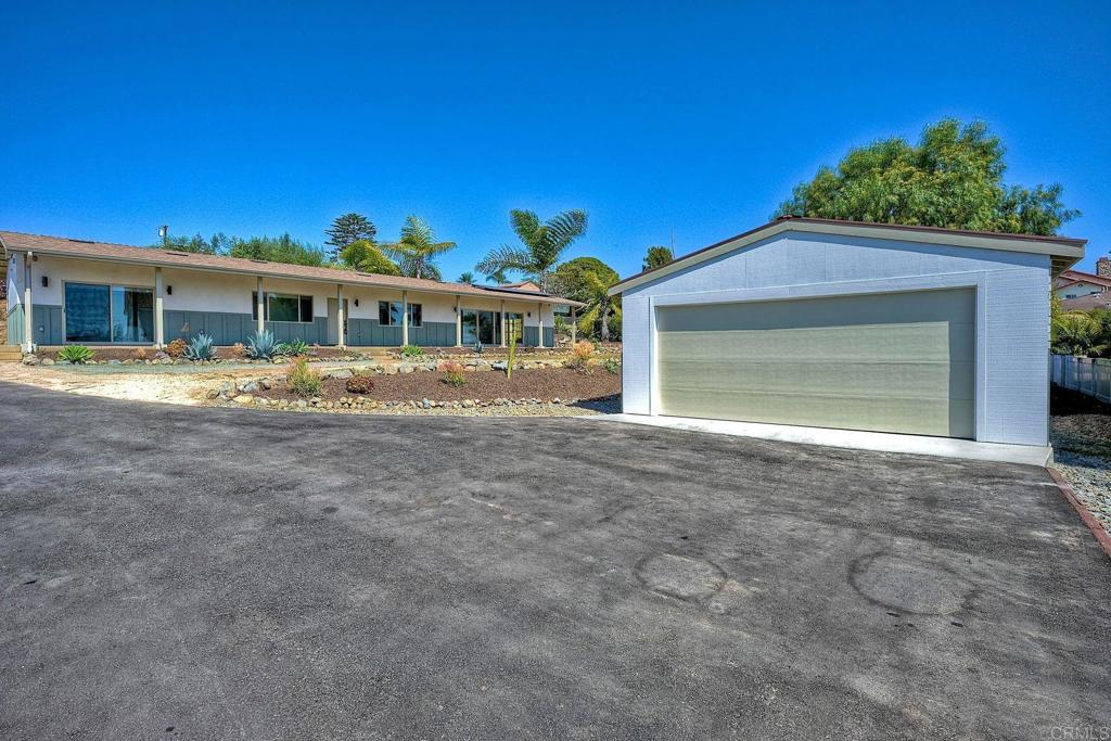 1761 Yucca Road