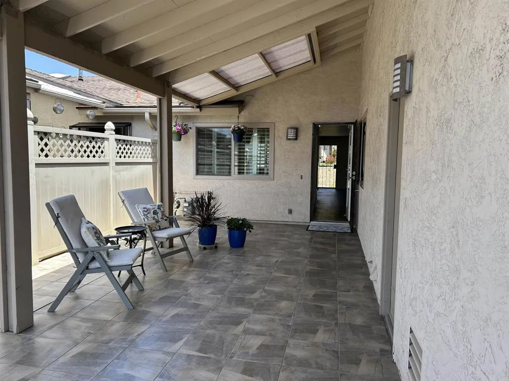 1052 Plover Way