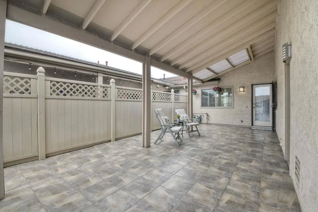 1052 Plover Way