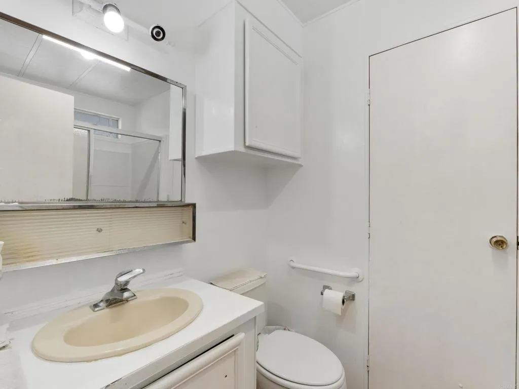 155 S Las Flores Unit 16