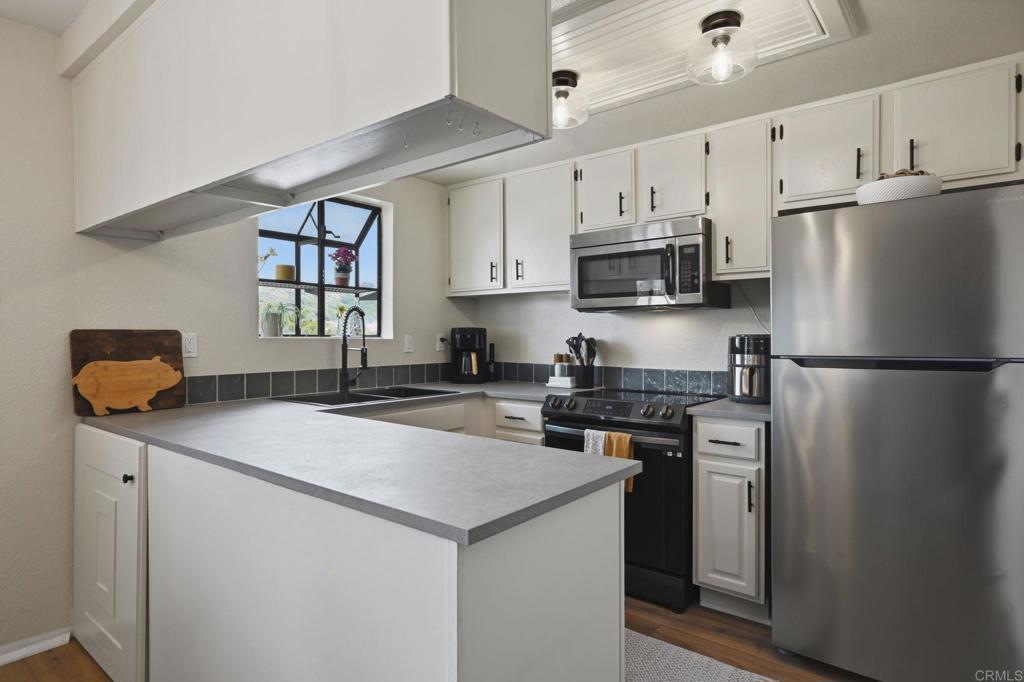 2118 Oceanside BLVD