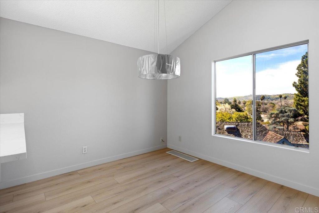 31318 Club Vista Ln