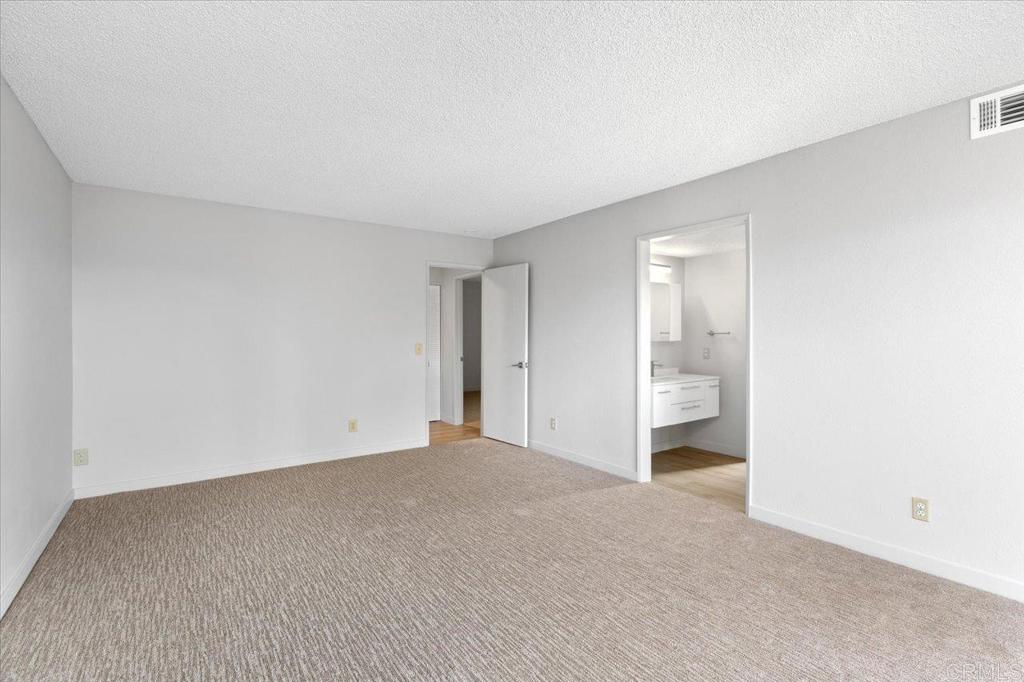 31318 Club Vista Ln