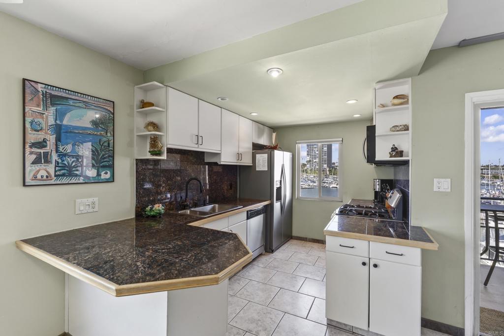 1202 N Pacific Street 301B