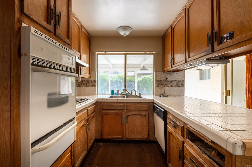 7751 Golfcrest Drive