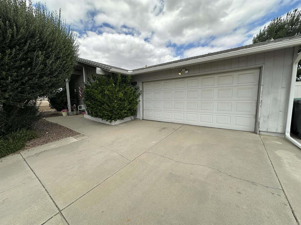 27012 Bottlebrush Lane