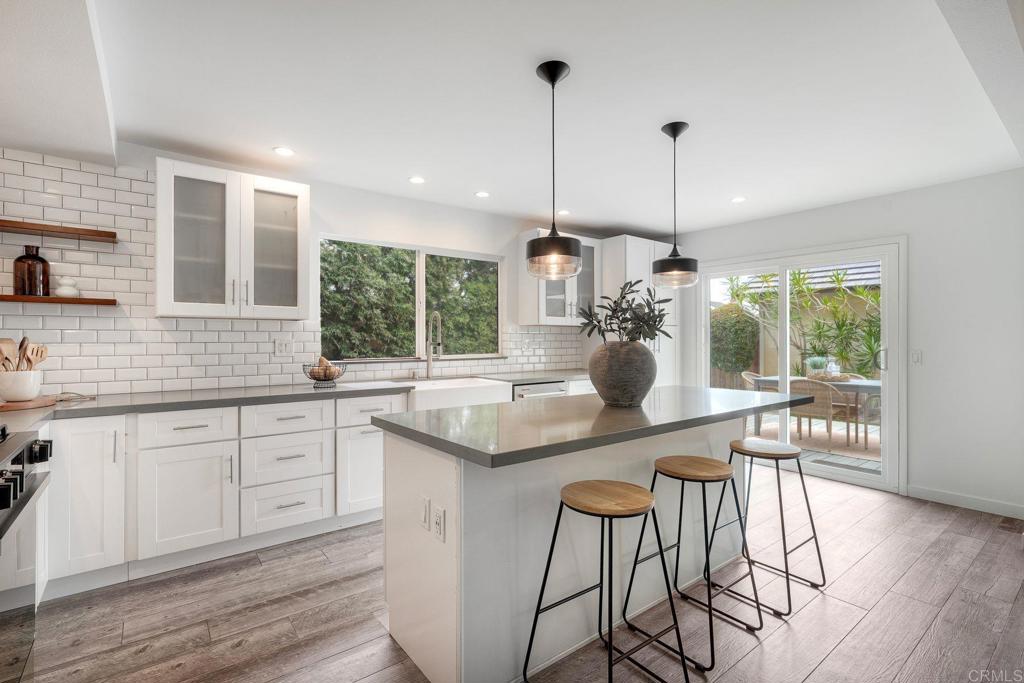 1225 Saint Helene Court