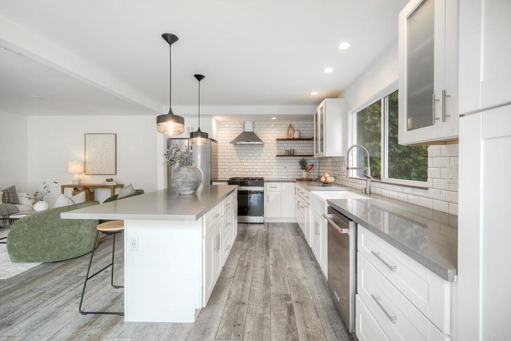 1225 Saint Helene Court