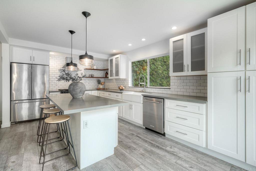 1225 Saint Helene Court
