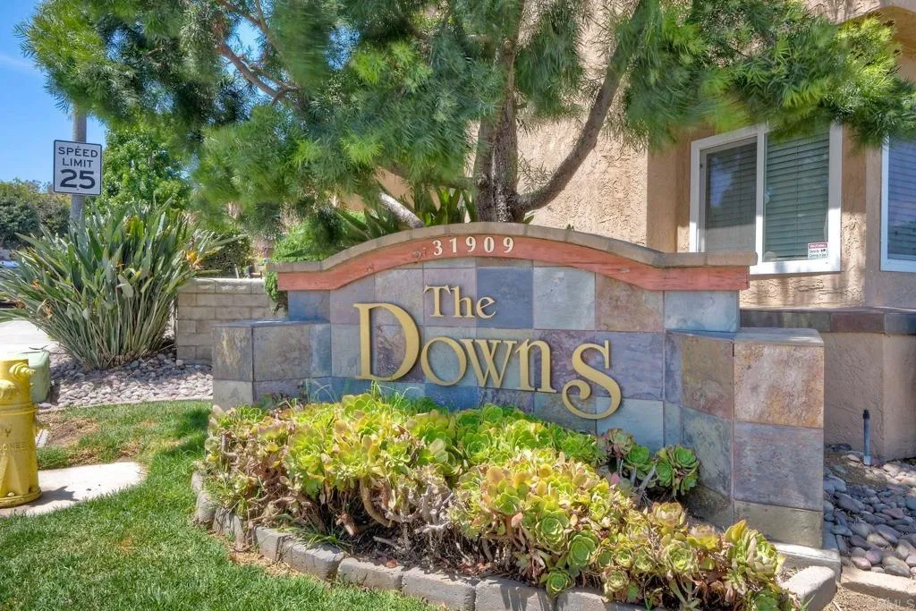 31909 Del Cielo Este Unit 27