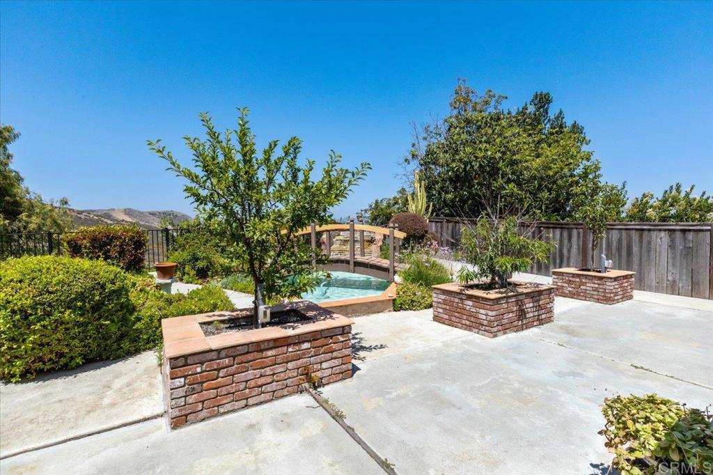 878 Rivertree Drive